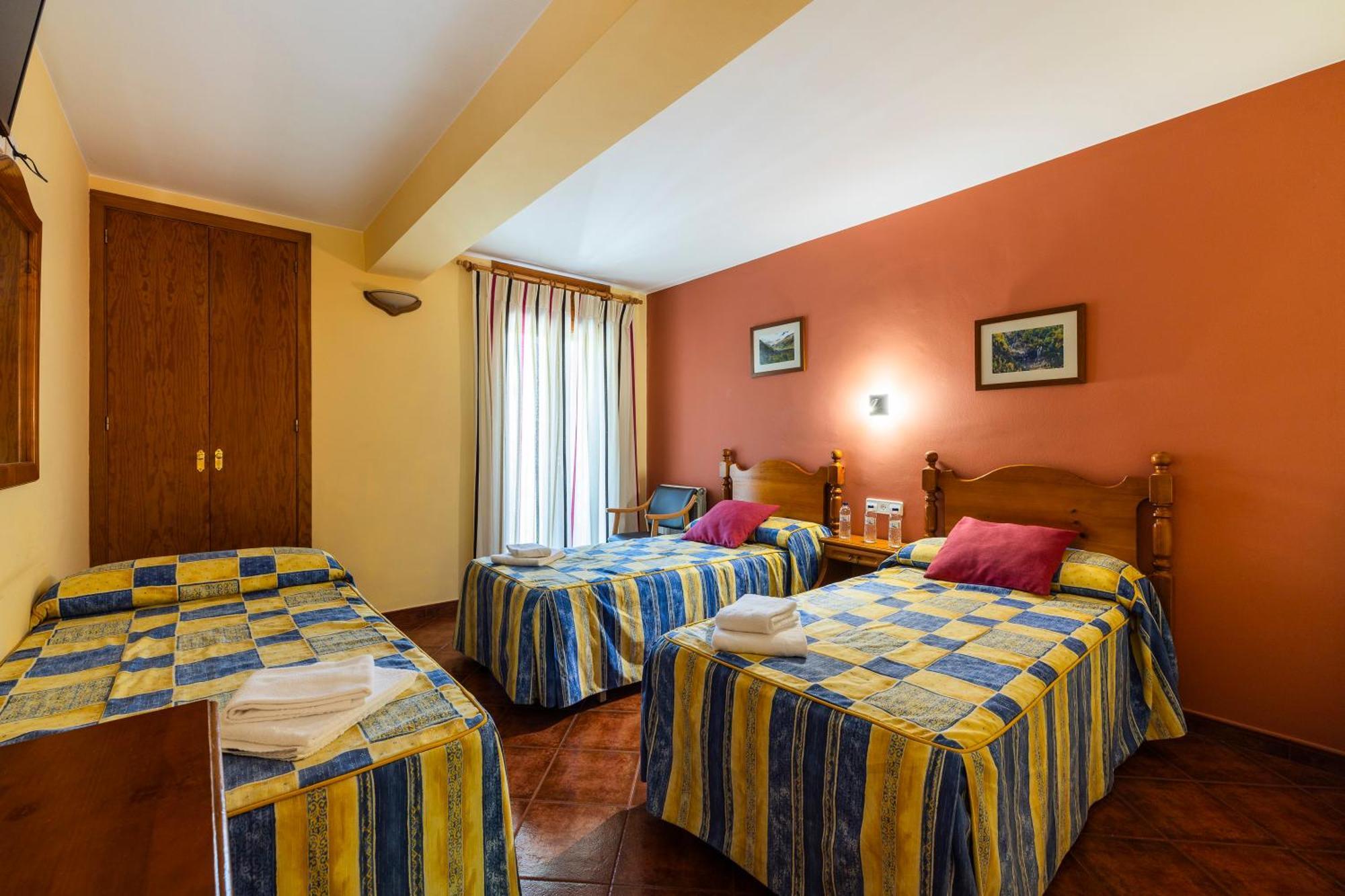 Hostal Panart Bielsa Exterior photo